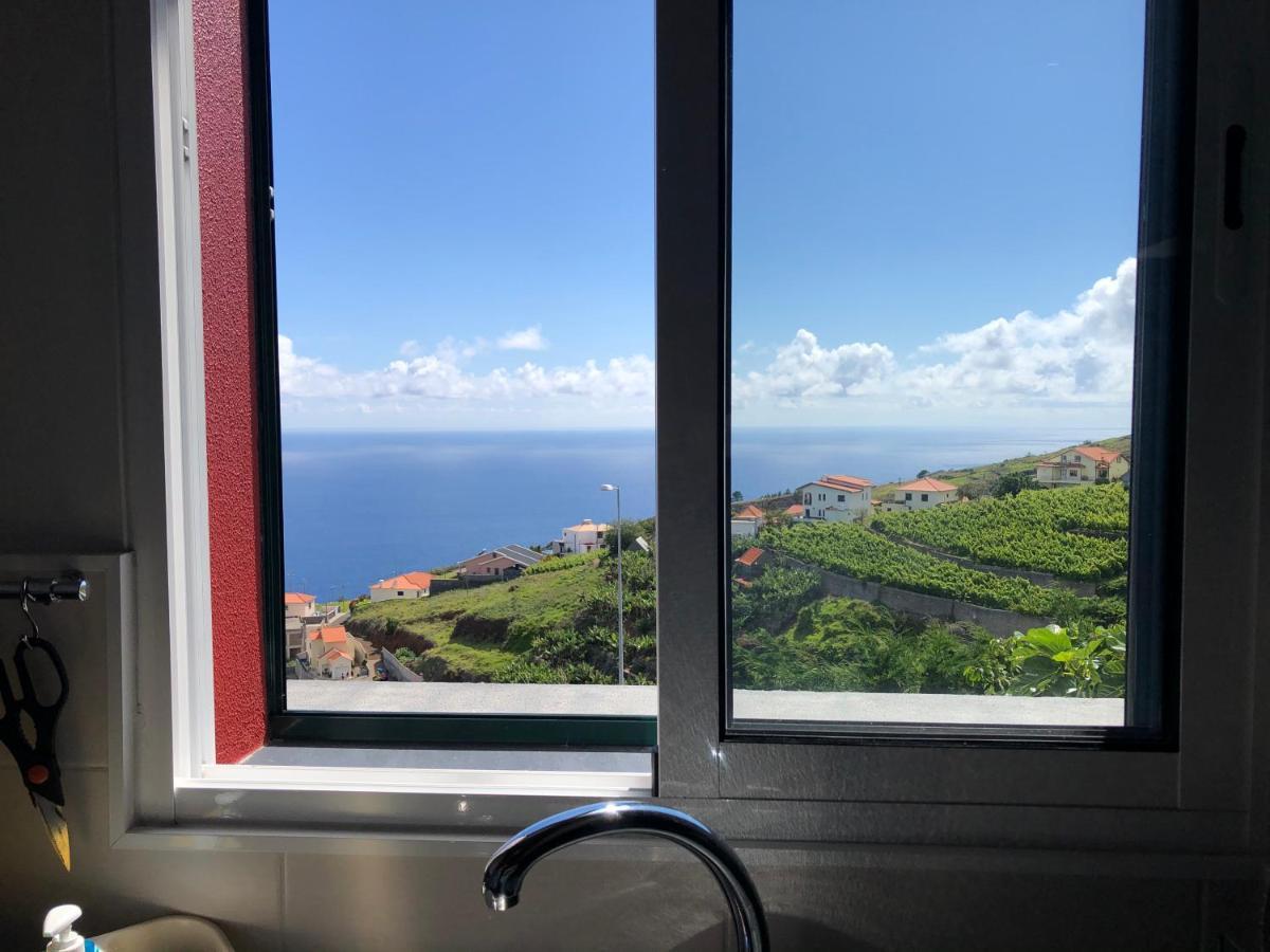 Casa Da Rainha Bungallow Estreito Da Calheta Exterior photo