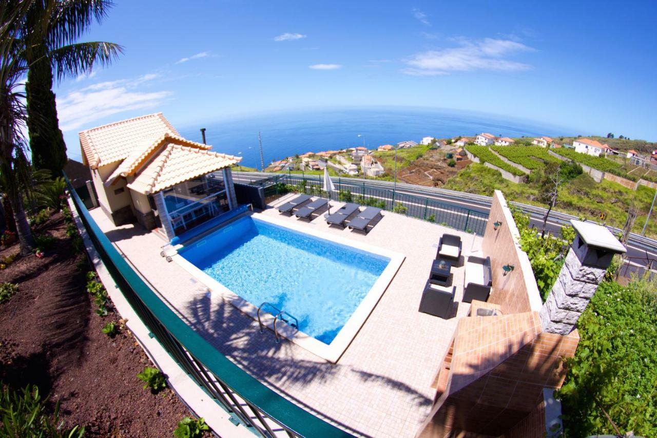 Casa Da Rainha Bungallow Estreito Da Calheta Exterior photo